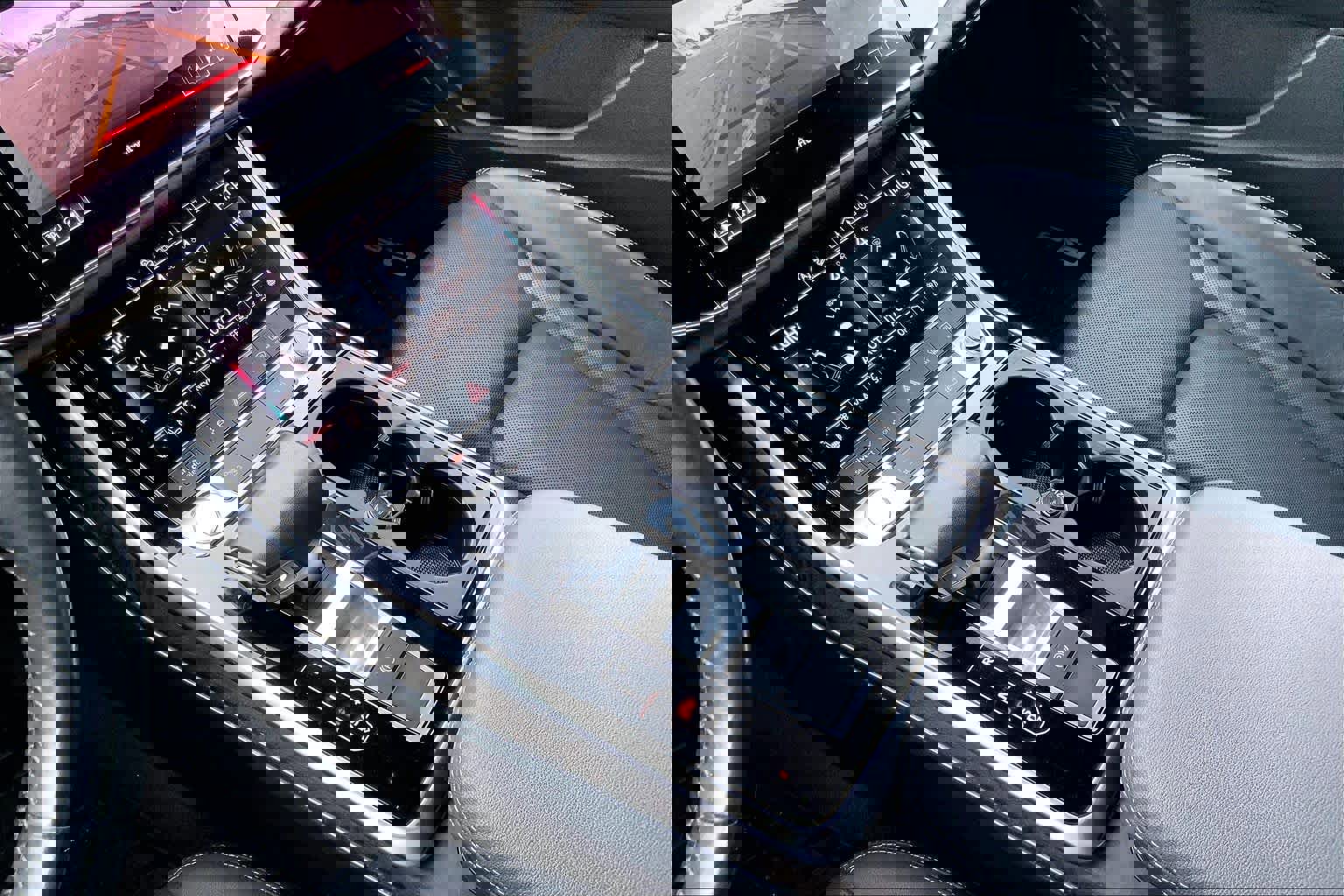 Used 2019 Audi Q8 Premium Plus image 17