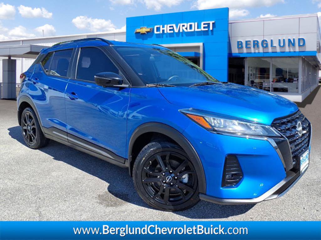 Used 2023 Nissan Kicks SR w/ SR Premium Package