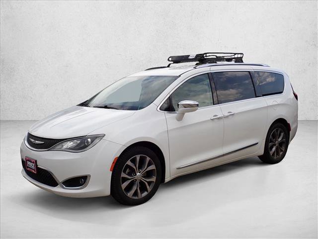 Used 2017 Chrysler Pacifica Limited FWD image 6