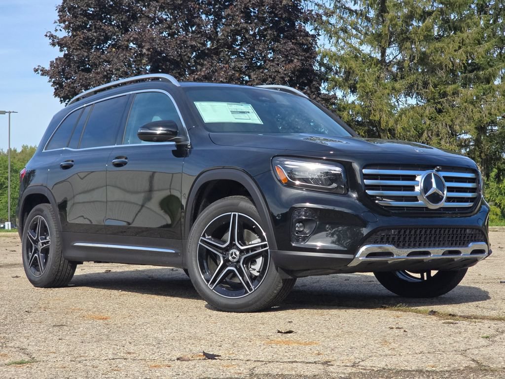 New 2026 Mercedes-Benz GLB 250 4MATIC image 2