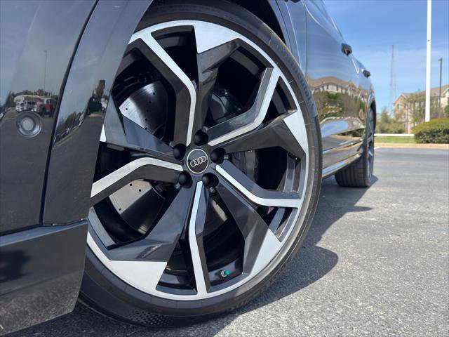 Certified 2023 Audi RS Q8 w/ Black Optic Package AWD/4WD image 3