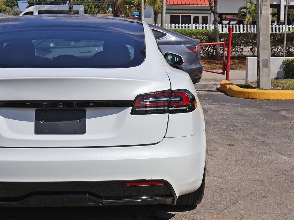 Used 2023 Tesla Model S Standard Range image 17