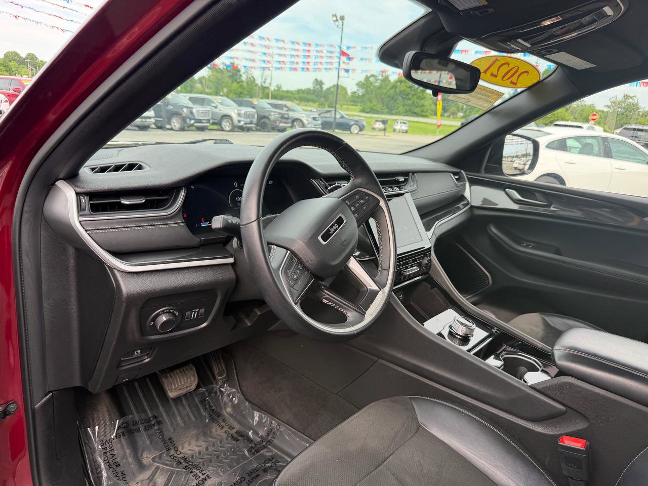 Used 2021 Jeep Grand Cherokee L Laredo AWD/4WD image 13