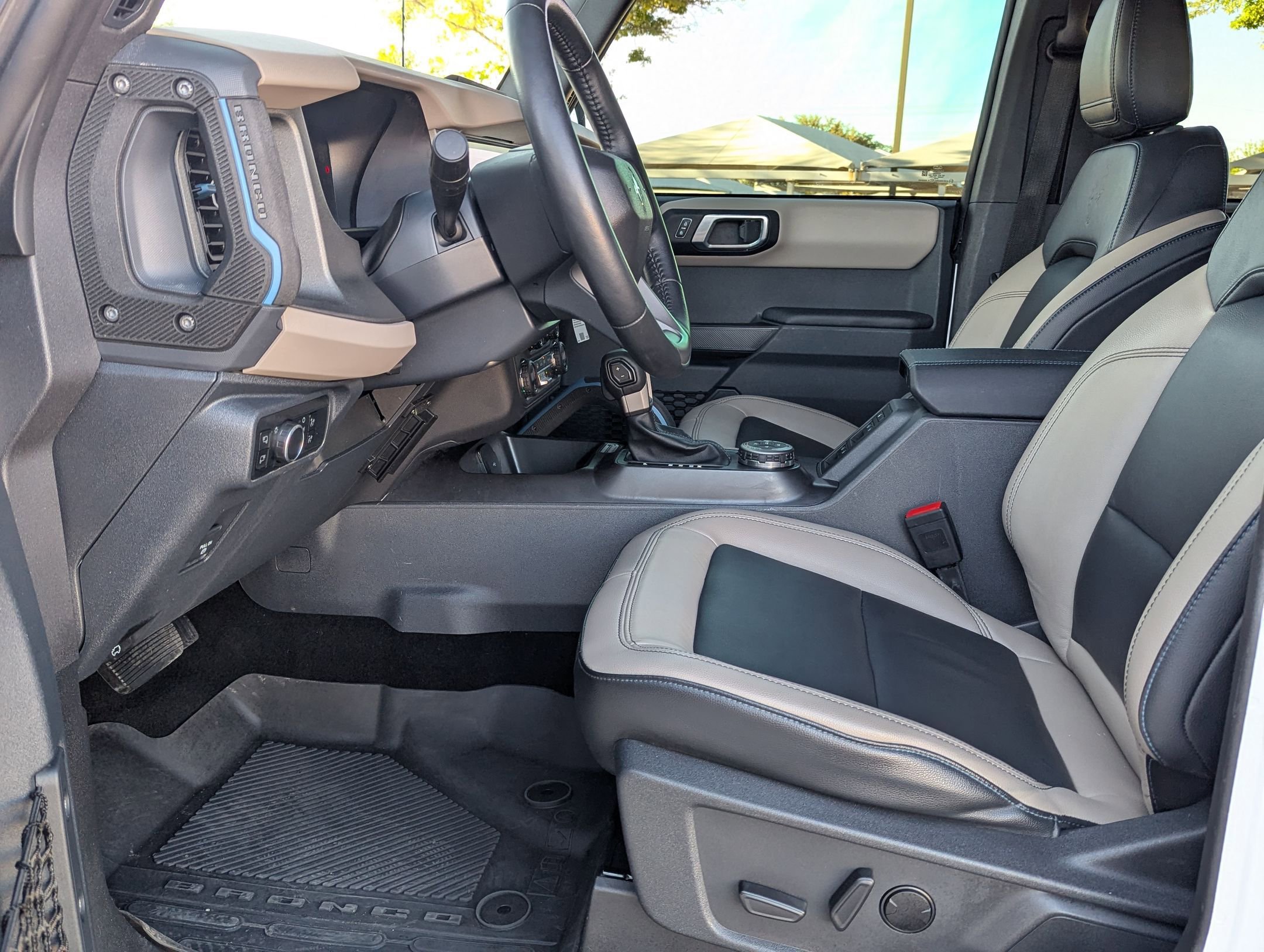 Used 2024 Ford Bronco Wildtrak image 9