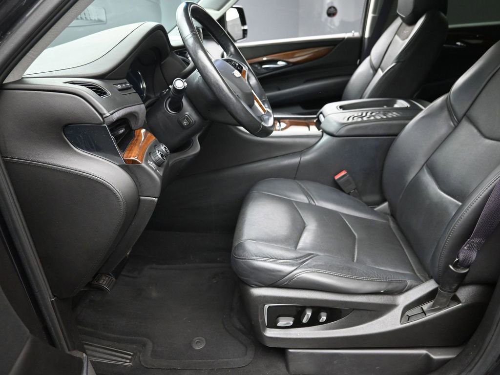 Used 2016 Cadillac Escalade Luxury image 20