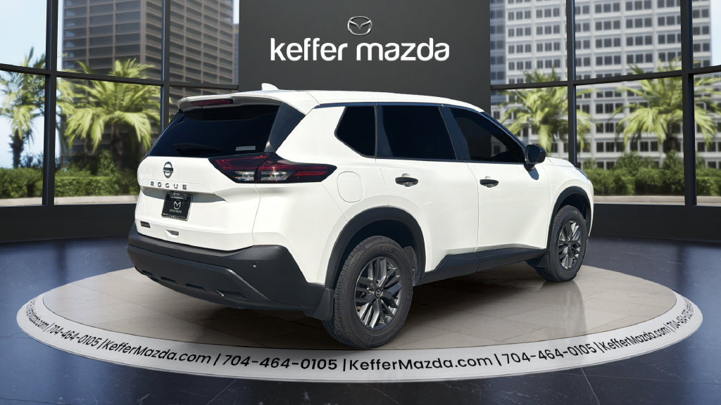 Used 2021 Nissan Rogue S FWD image 7