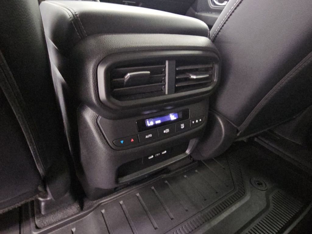 Used 2025 Honda Pilot EX-L image 30