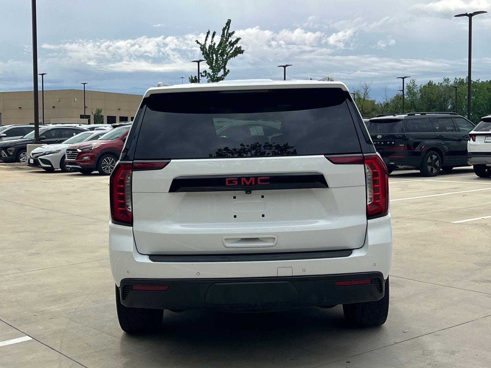 Used 2023 GMC Yukon SLT w/ Max Trailering Package RWD image 11