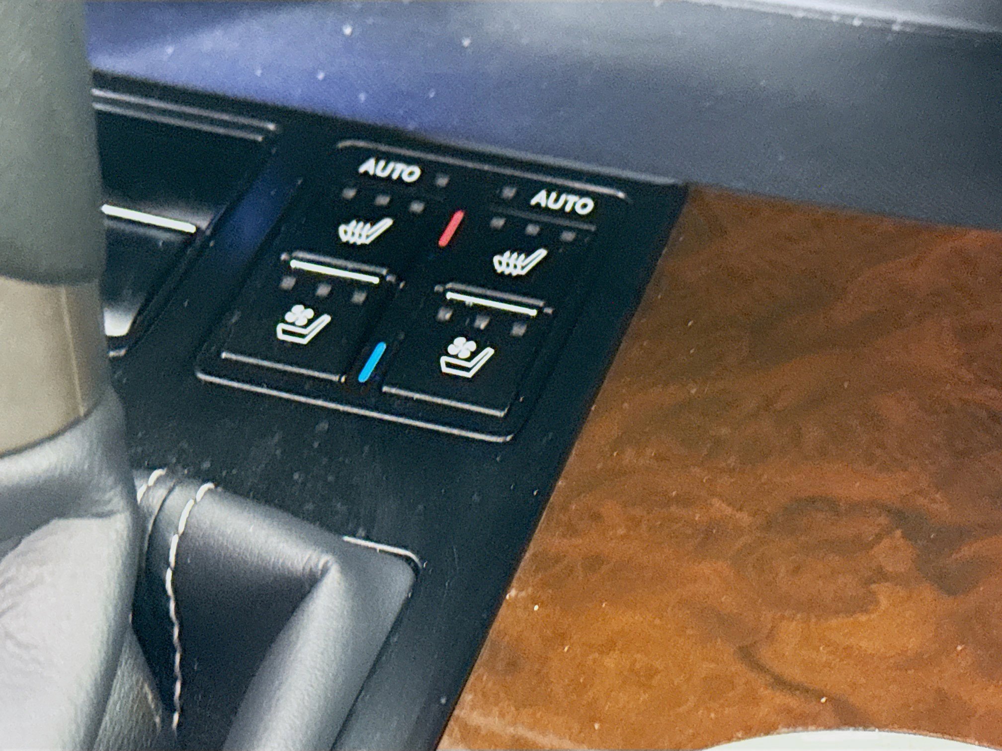 Used 2019 Lexus RX 350 AWD w/ Navigation Package image 22