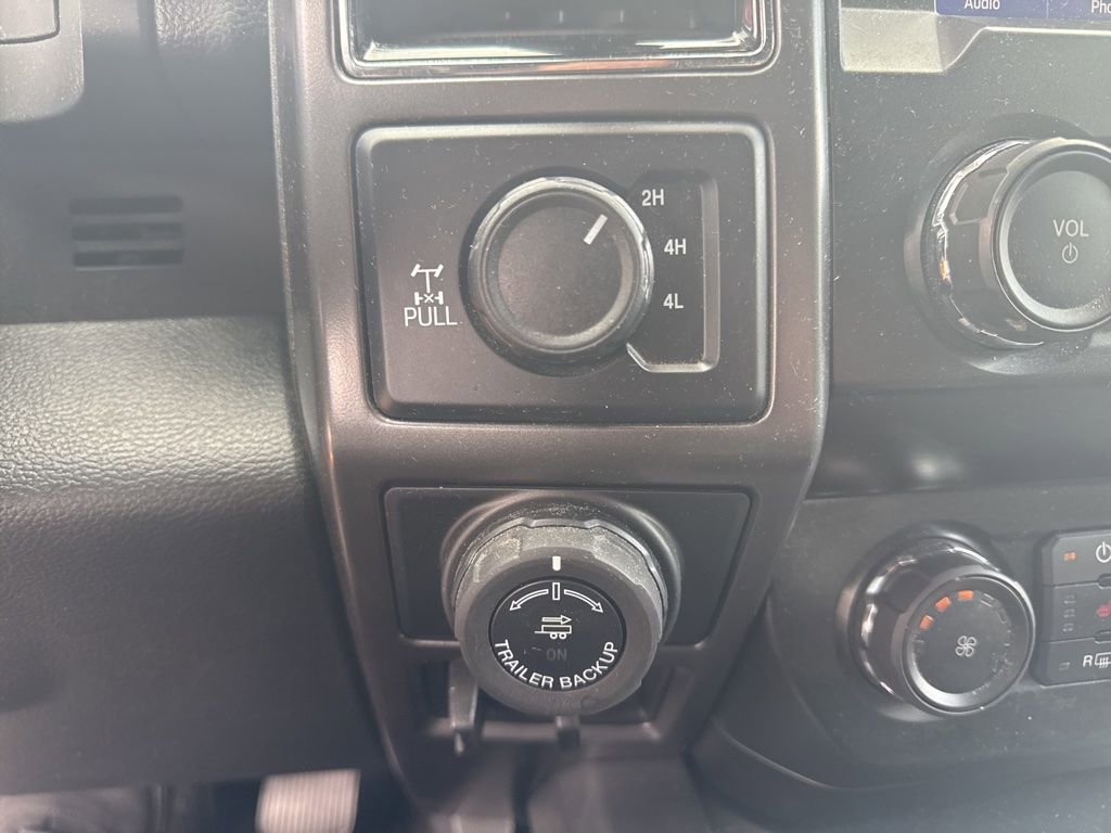 Used 2020 Ford F150 XLT w/ Equipment Group 302A Luxury AWD/4WD image 17