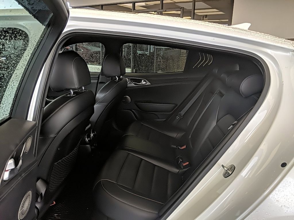 Used 2018 Kia Stinger GT2 image 14