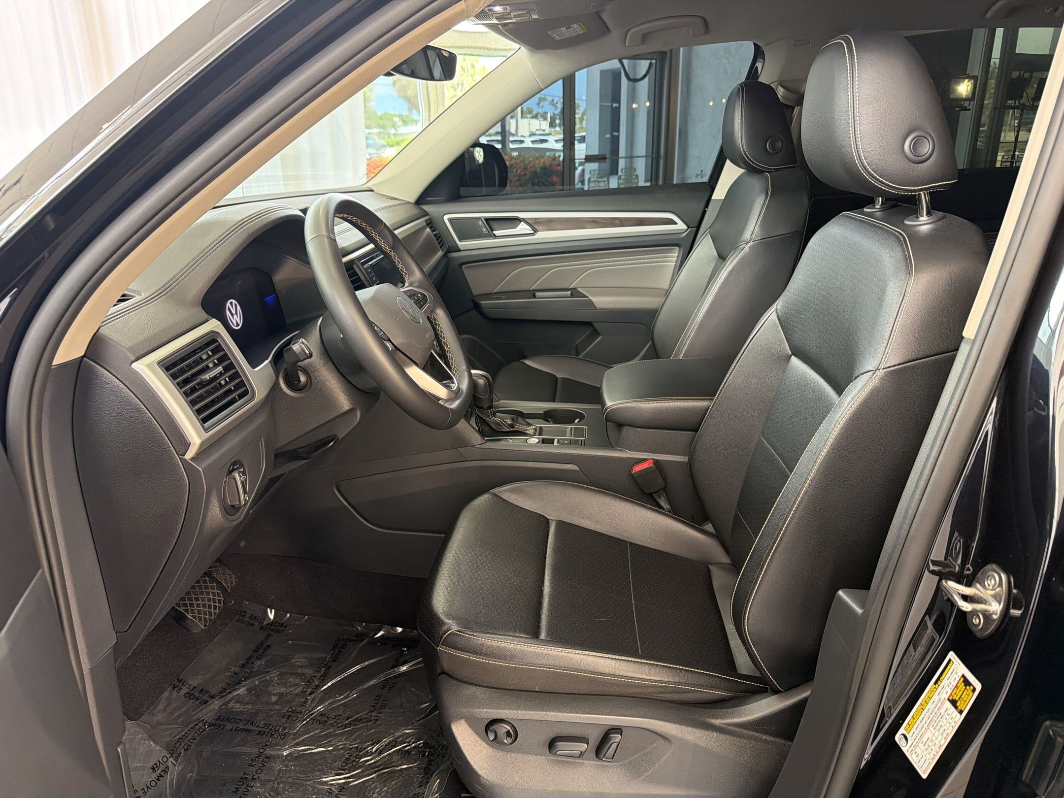 Used 2022 Volkswagen Atlas SE FWD image 5