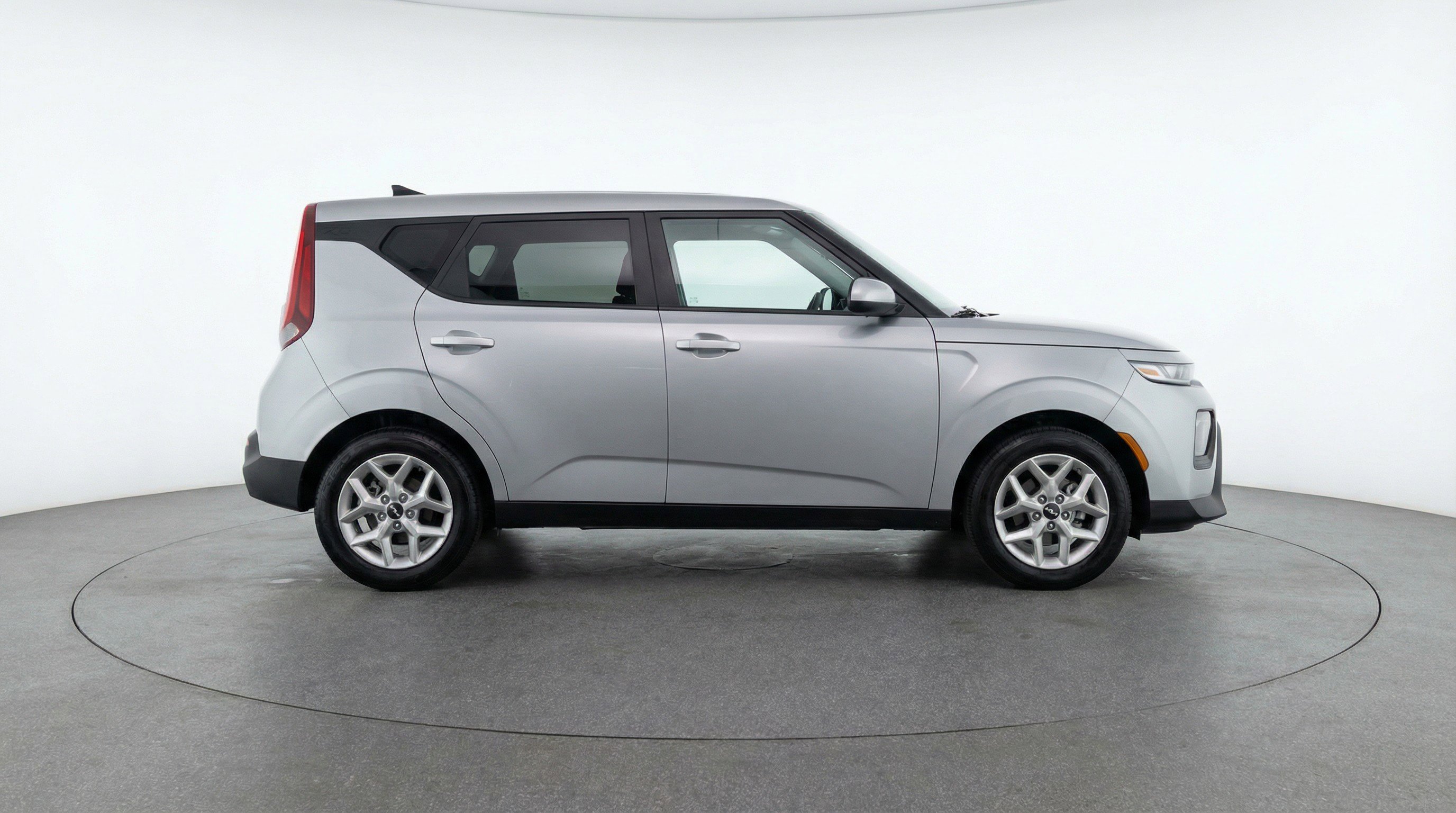 Used 2025 Kia Soul LX w/ LX Technology Package image 11