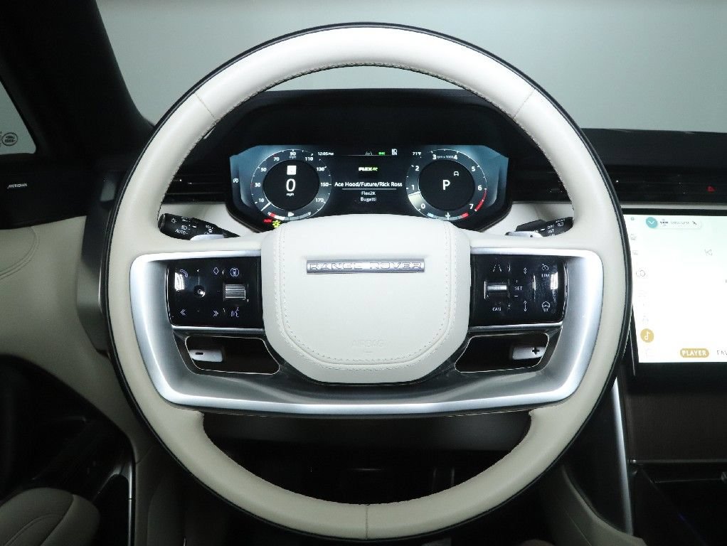 Used 2025 Land Rover Range Rover SE AWD/4WD image 20
