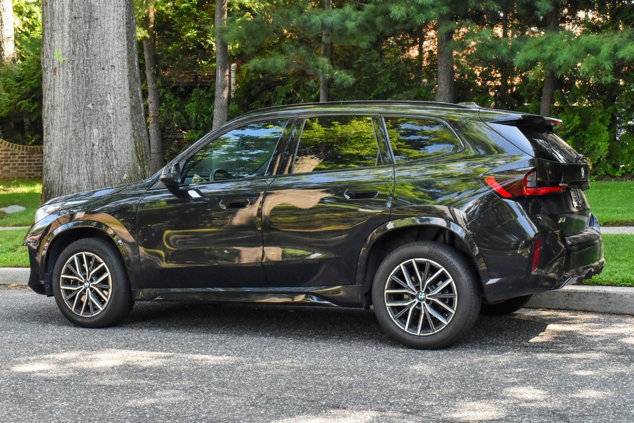 Used 2026 BMW X1 xDrive28i w/ M Sport Package AWD/4WD image 4