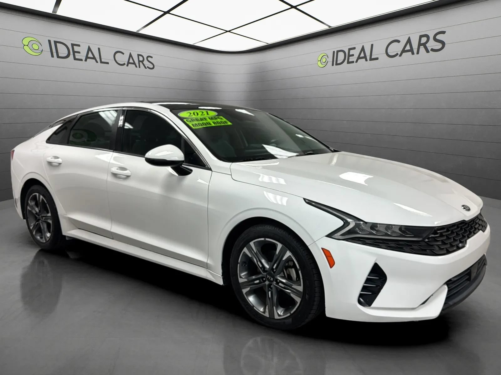 Used 2021 Kia K5 EX w/ EX Premium Package FWD image 3