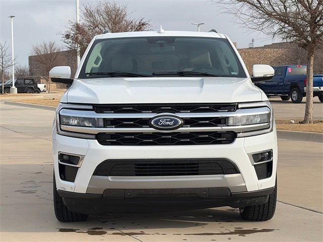 Used 2024 Ford Expedition Limited image 2