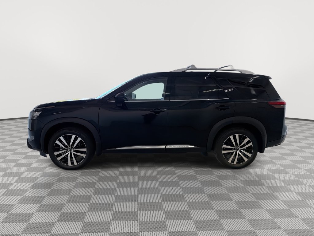 Certified 2025 Nissan Pathfinder Platinum w/ Cargo Package FWD image 8