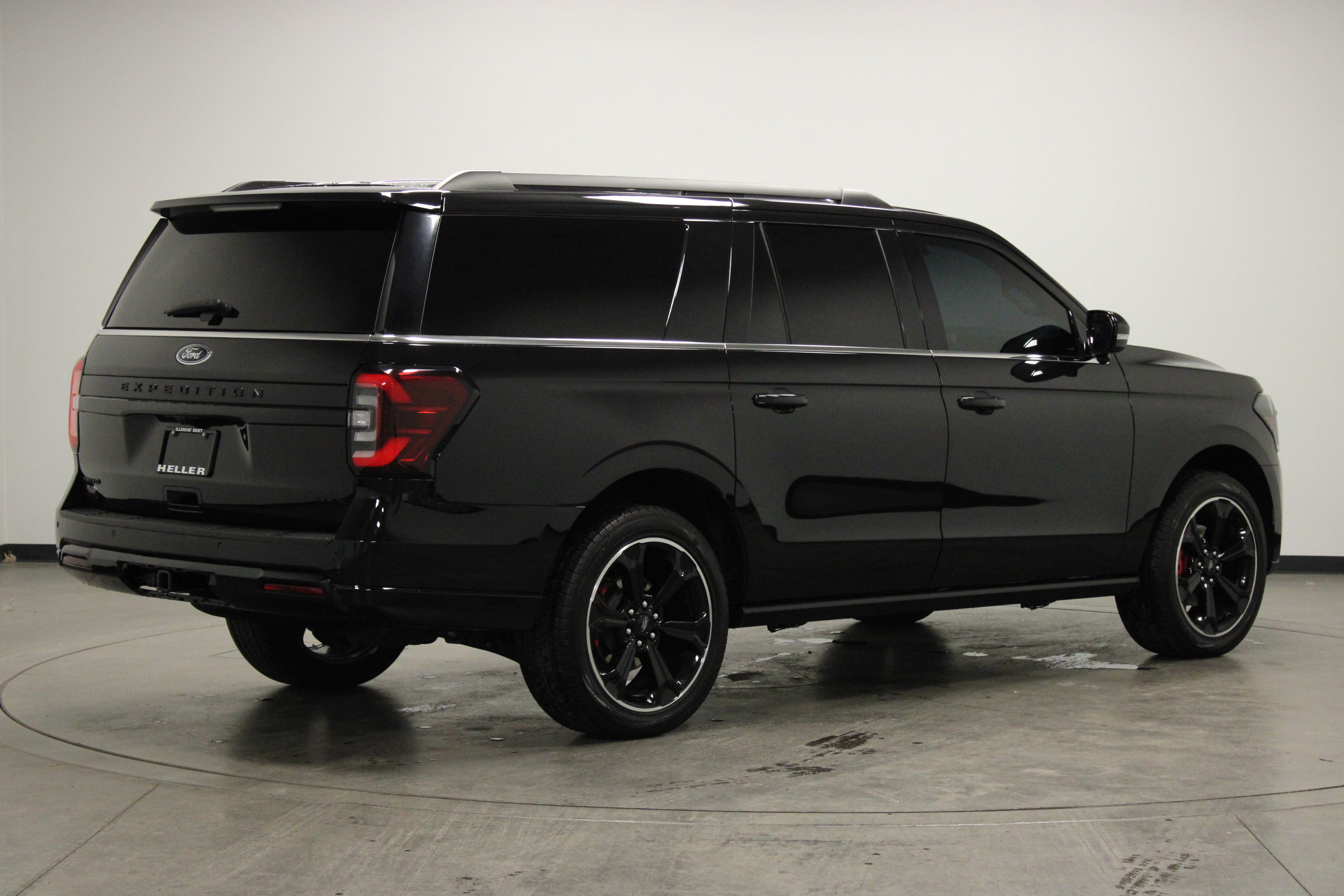 Used 2024 Ford Expedition Max Limited image 8