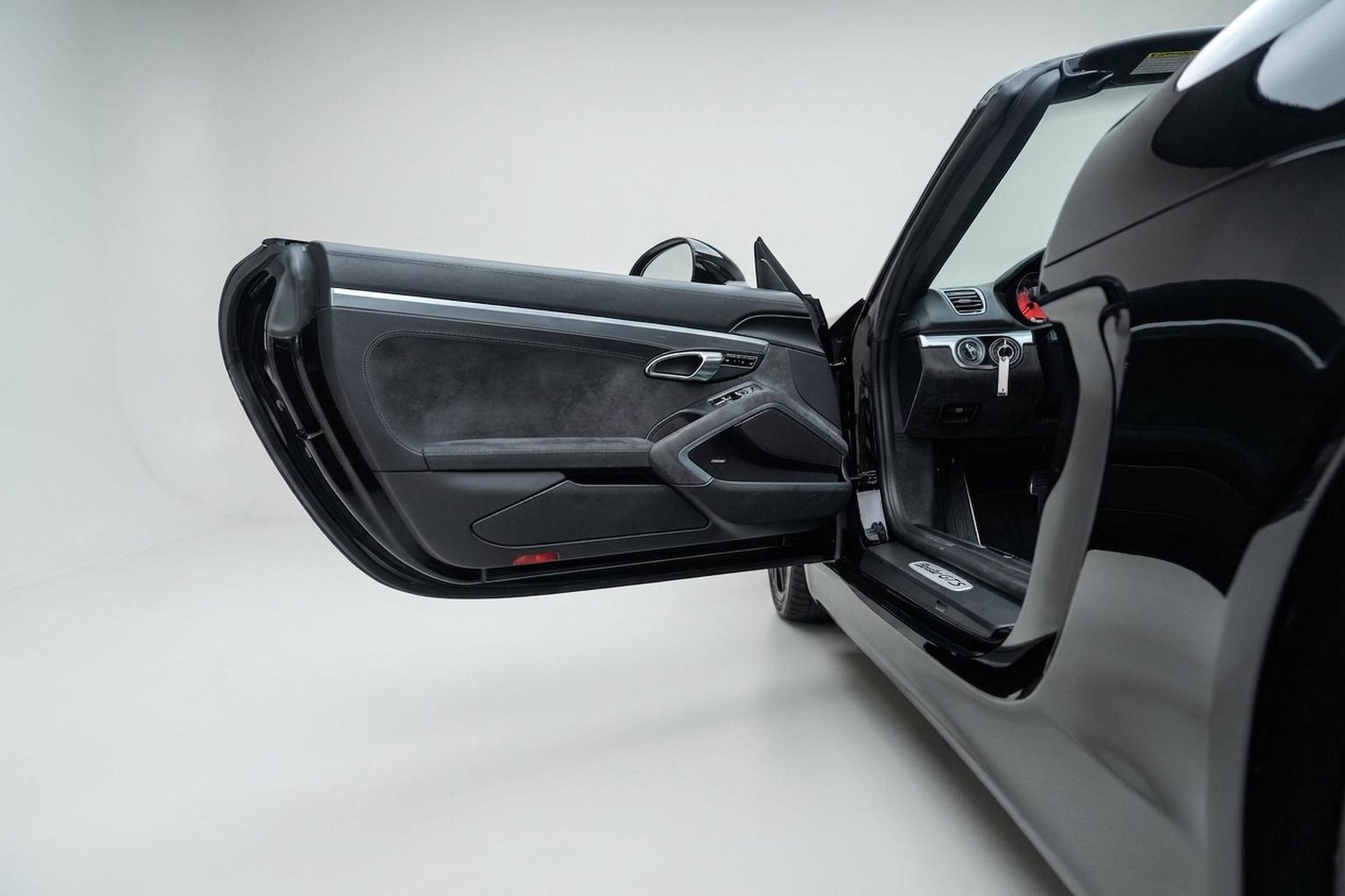 Used 2015 Porsche Boxster GTS image 7