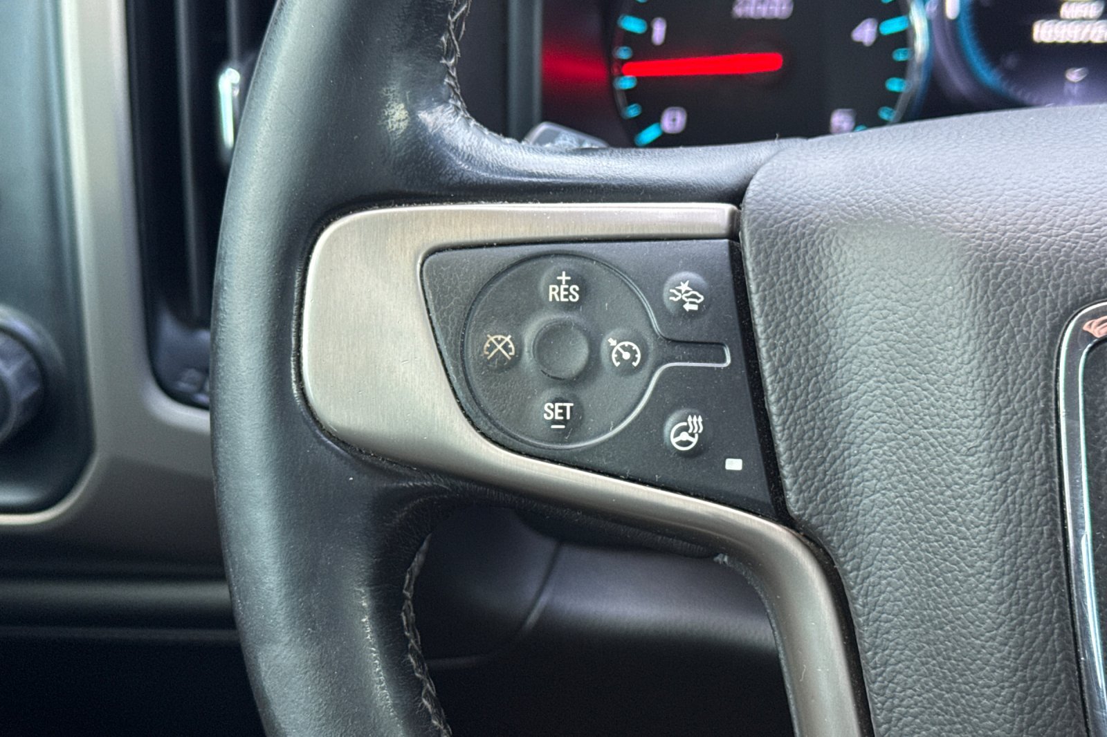 Used 2019 GMC Sierra 3500 Denali w/ Duramax Plus Package AWD/4WD image 33
