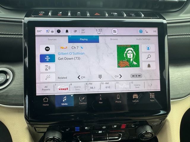 Used 2023 Jeep Grand Cherokee L Limited w/ Luxury Tech Group II image 24