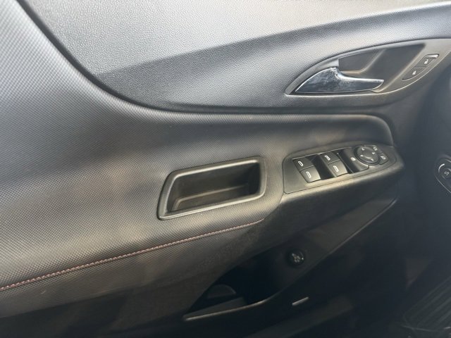 Used 2022 Chevrolet Equinox RS w/ RS Leather Package image 31