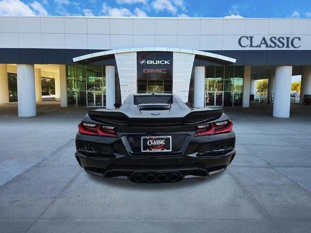 Used 2024 Chevrolet Corvette Z06 RWD image 7