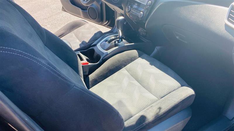 Used 2015 Nissan Rogue SV w/ SV Premium Package image 21