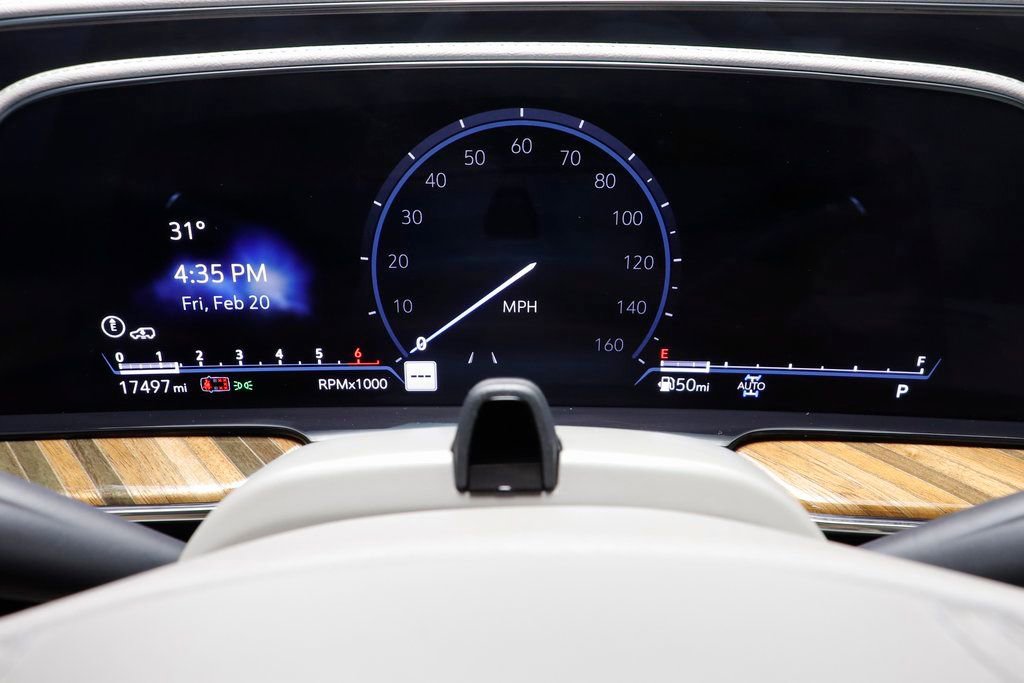 Used 2024 Cadillac Escalade Sport Platinum w/ LPO, ONYX Package image 8