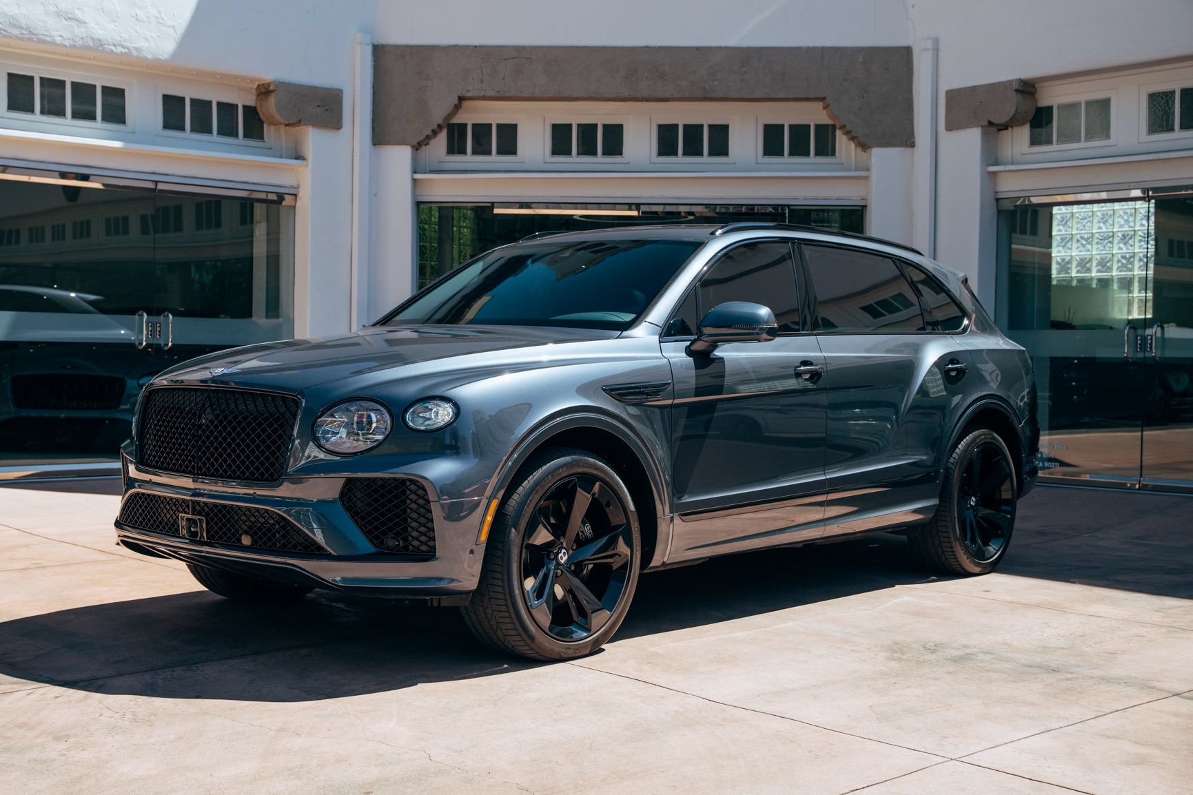 Used 2024 Bentley Bentayga Extended Wheelbase AWD/4WD image 7