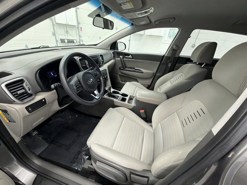 Used 2018 Kia Sportage LX AWD/4WD image 9