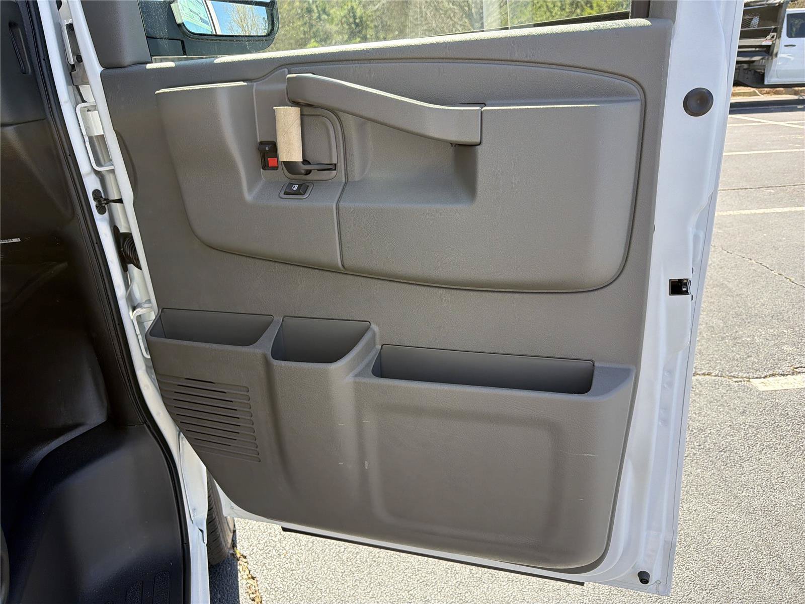 New 2025 GMC Savana 2500 w/ Driver Convenience Package RWD image 12