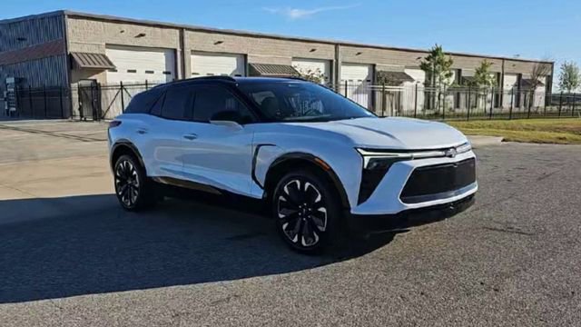 New 2026 Chevrolet Blazer EV RS FWD image 2