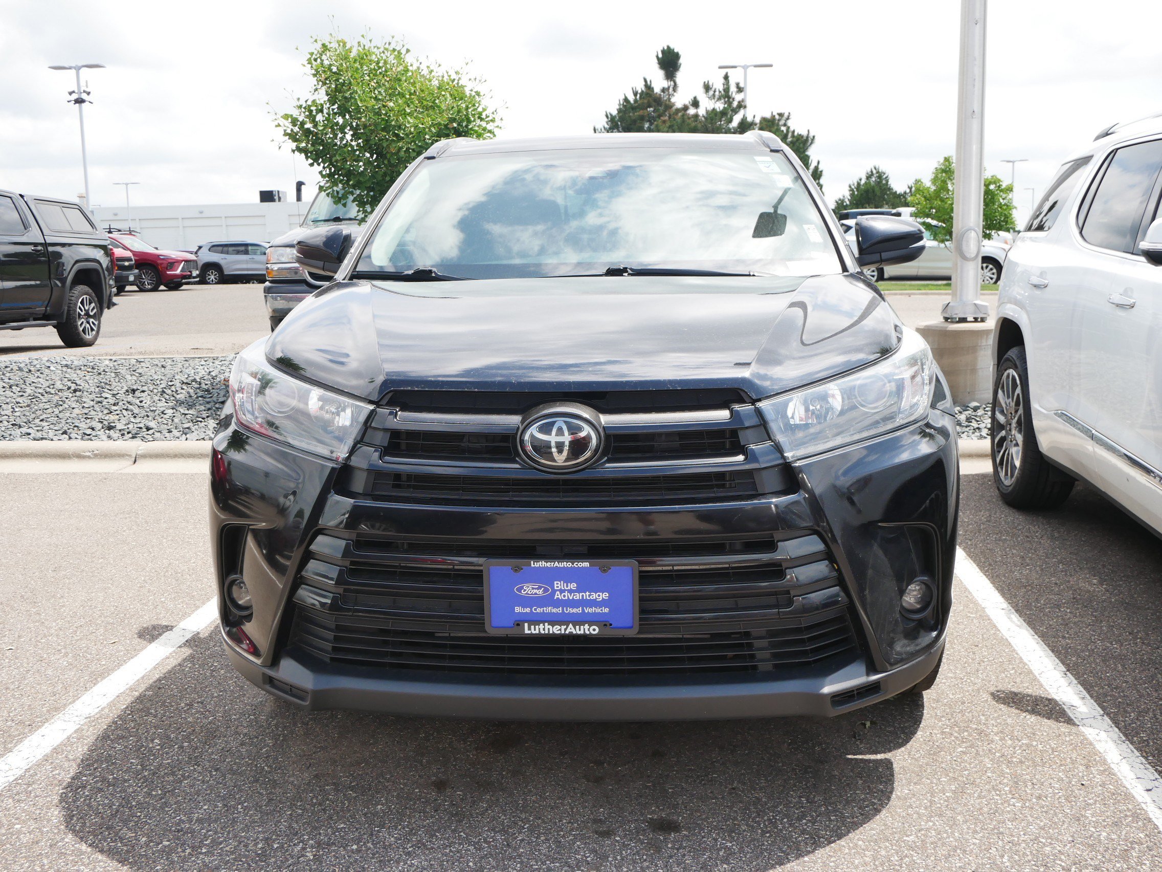 Used 2019 Toyota Highlander SE AWD/4WD video 2
