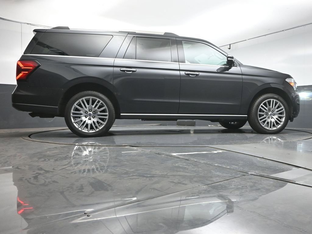 Used 2023 Ford Expedition Max Limited image 41