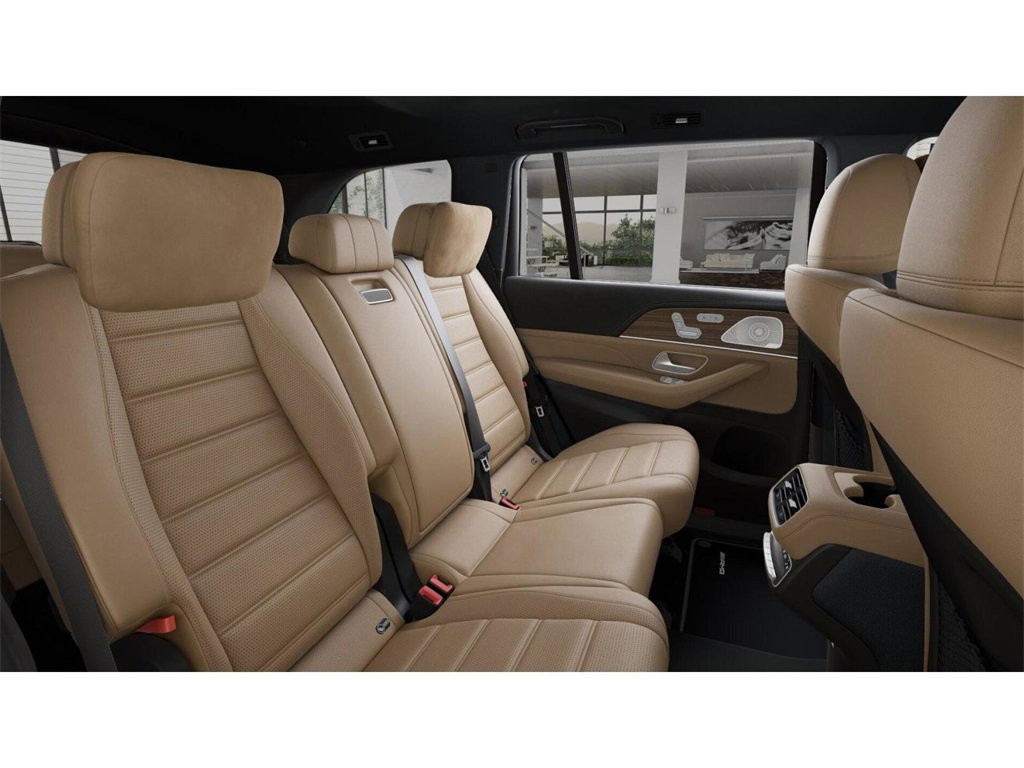 New 2026 Mercedes-Benz GLS 580 4MATIC image 5