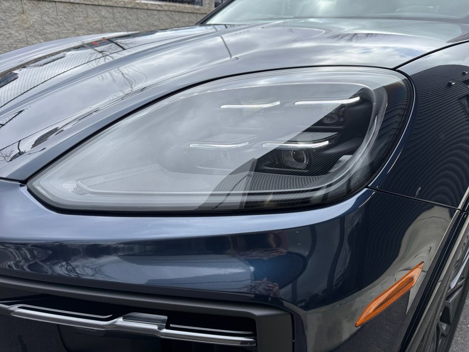 New 2026 Porsche Cayenne GTS image 13