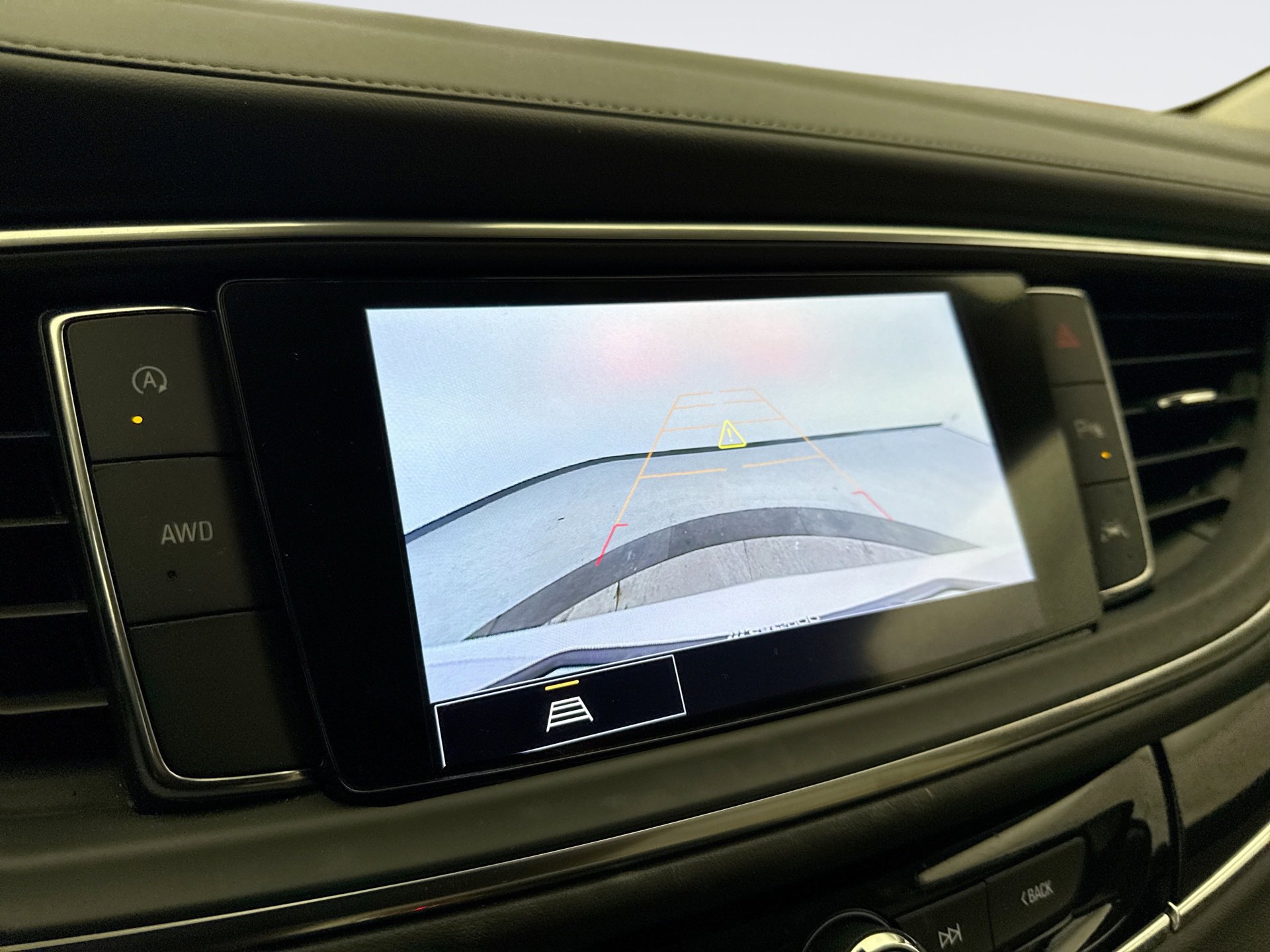 Used 2023 Buick Enclave Essence w/ Experience Buick Package image 15