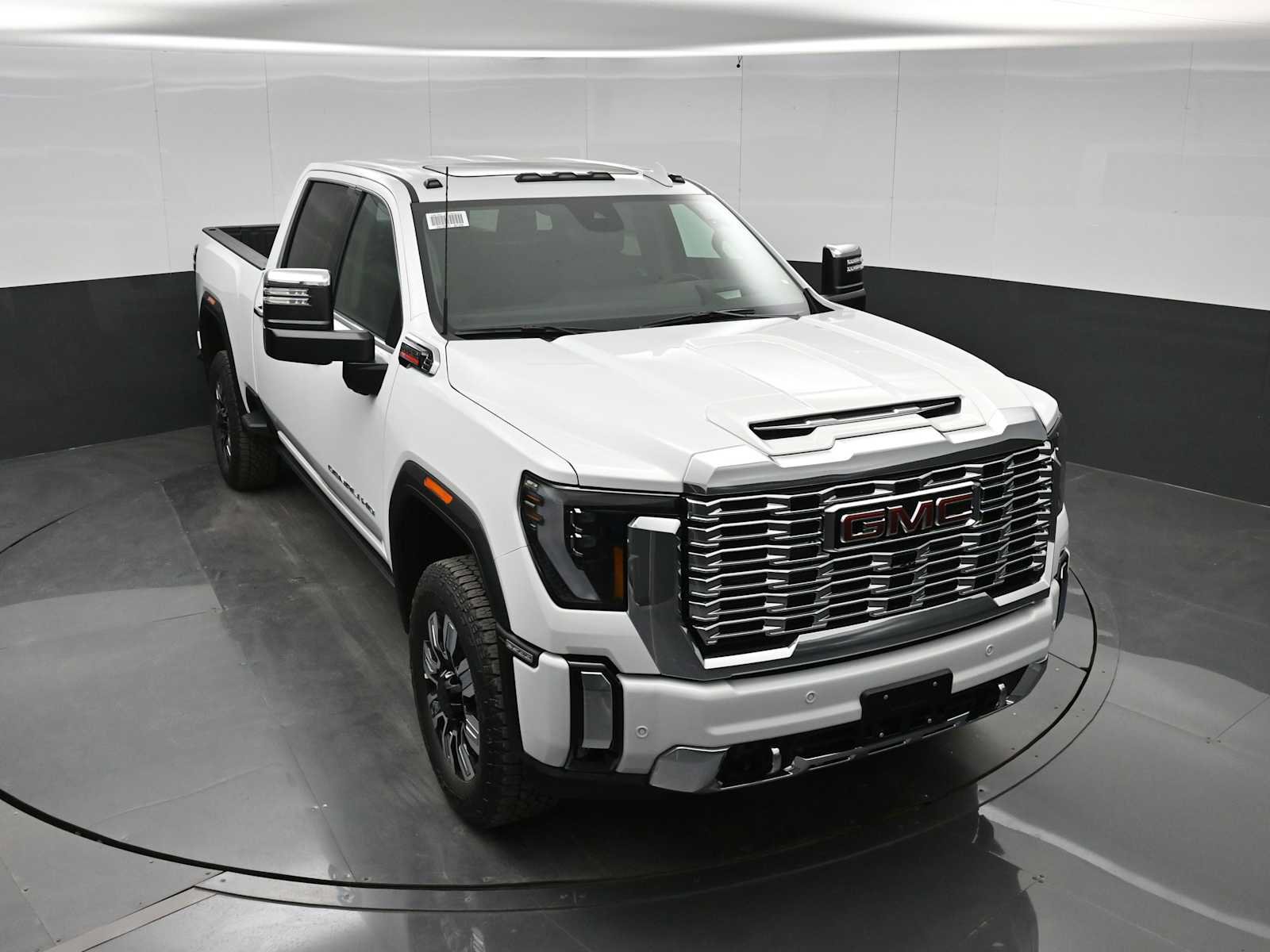 New 2026 GMC Sierra 2500 Denali w/ Denali Reserve Package AWD/4WD image 27