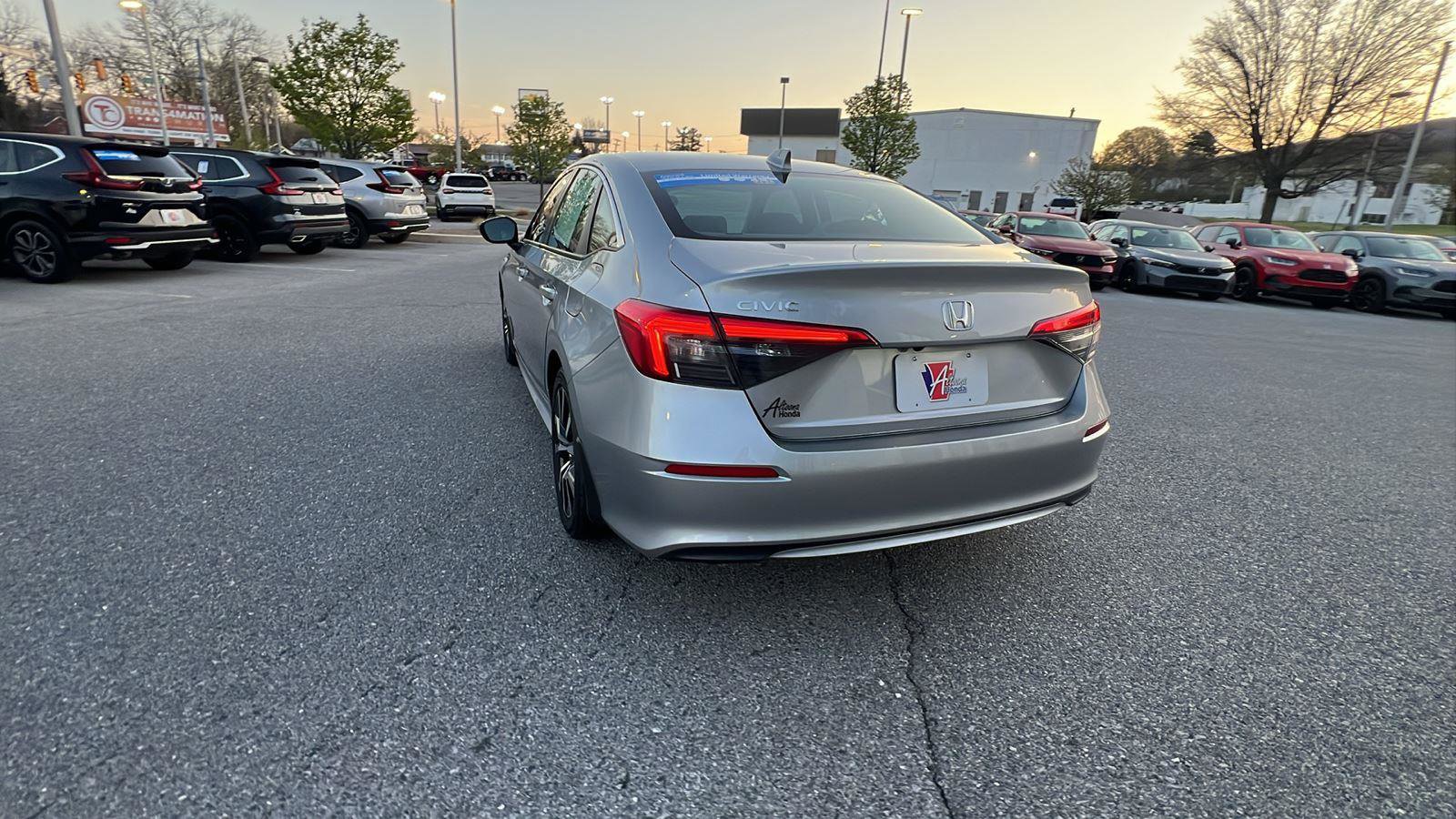 Used 2023 Honda Civic EX image 6