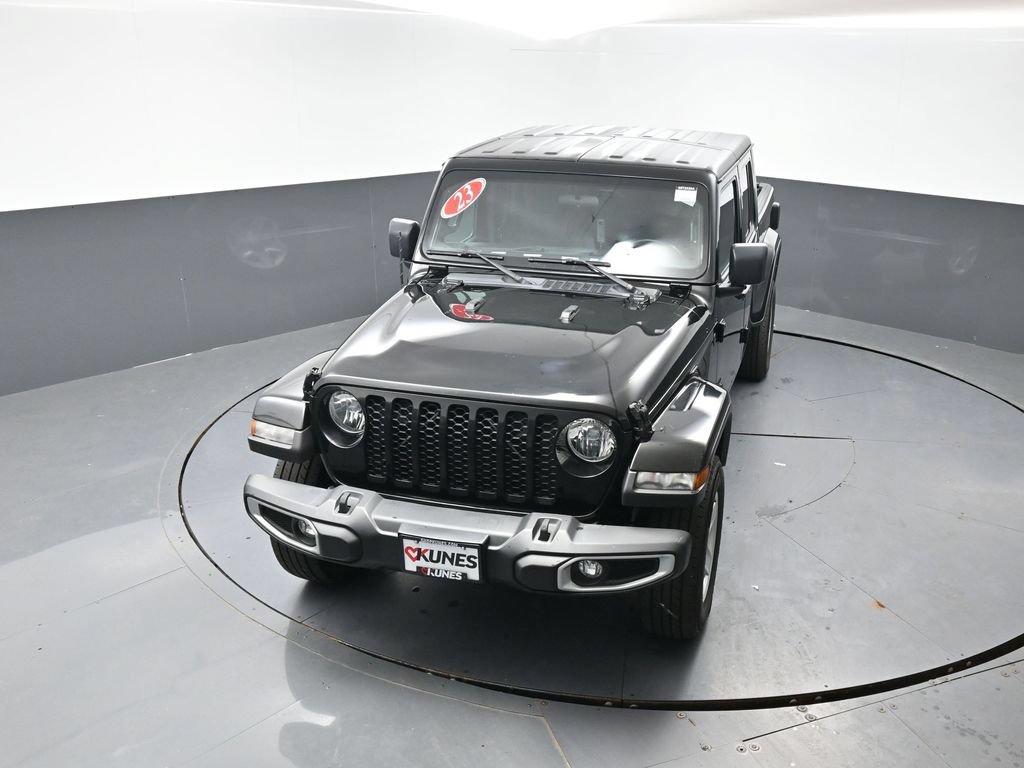 Used 2023 Jeep Gladiator Sport AWD/4WD image 43