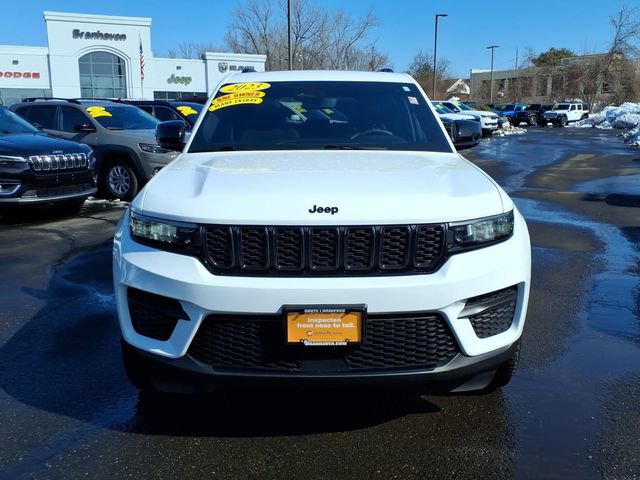 Certified 2023 Jeep Grand Cherokee Altitude image 8