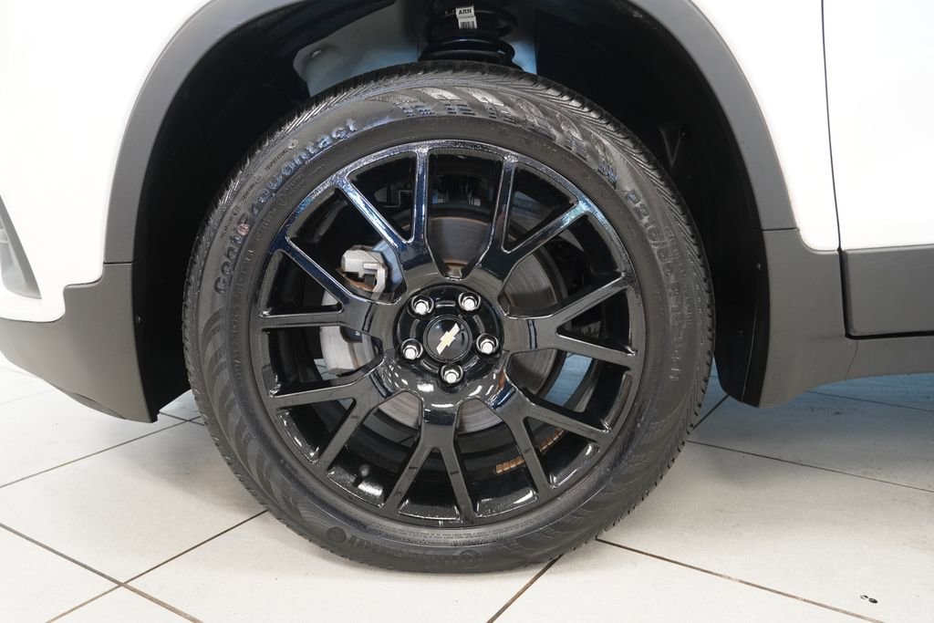 Used 2022 Chevrolet Trax LT w/ Sport Edition image 11