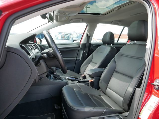 Used 2017 Volkswagen Golf Wolfsburg Edition FWD image 15