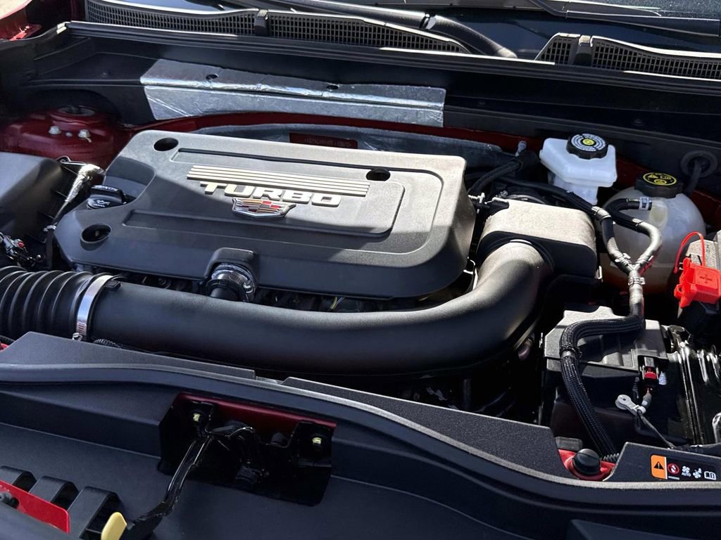 Used 2023 Cadillac XT4 Luxury w/ Cold Weather Package FWD image 13