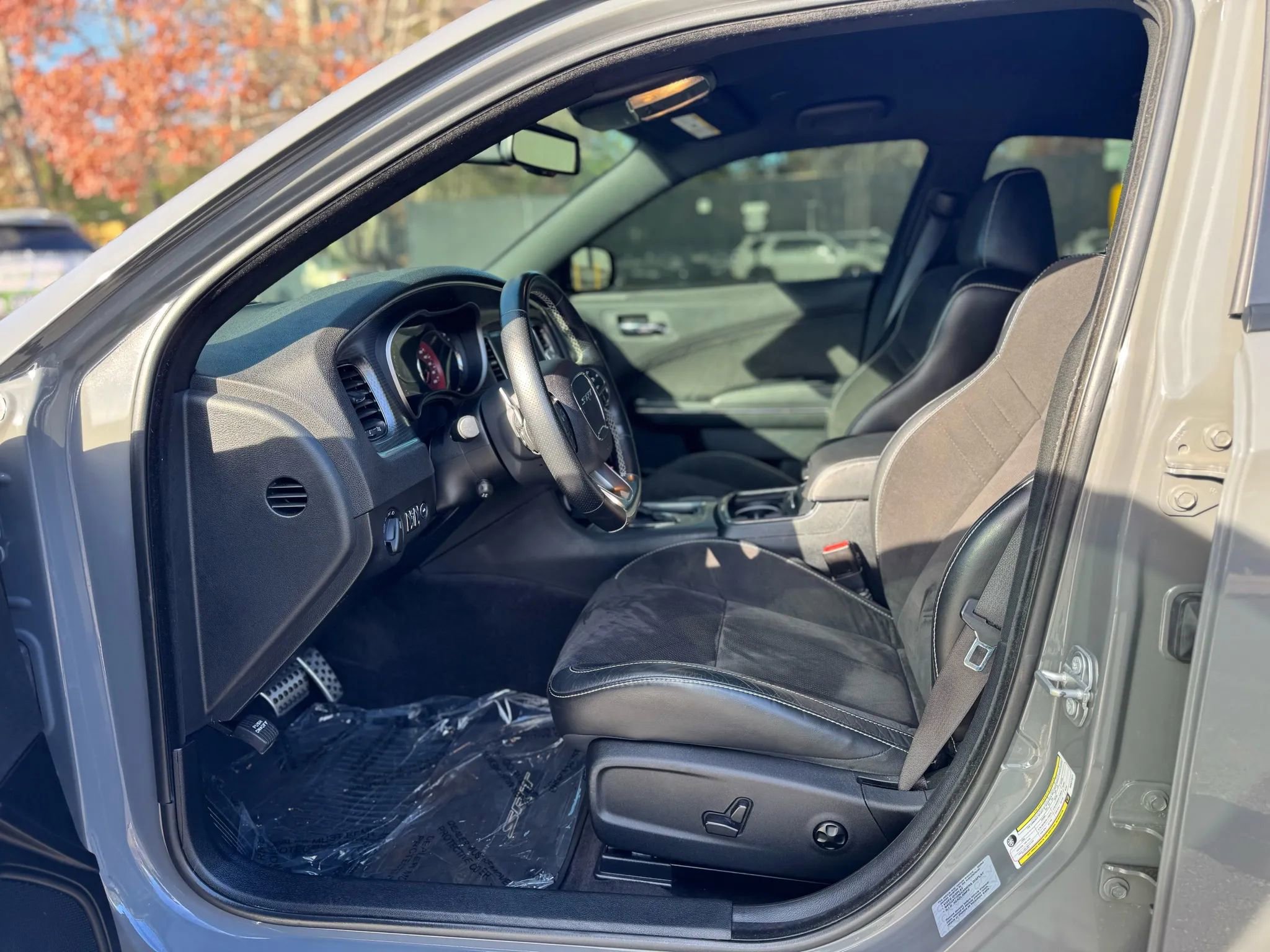 Used 2017 Dodge Charger SRT Hellcat image 12