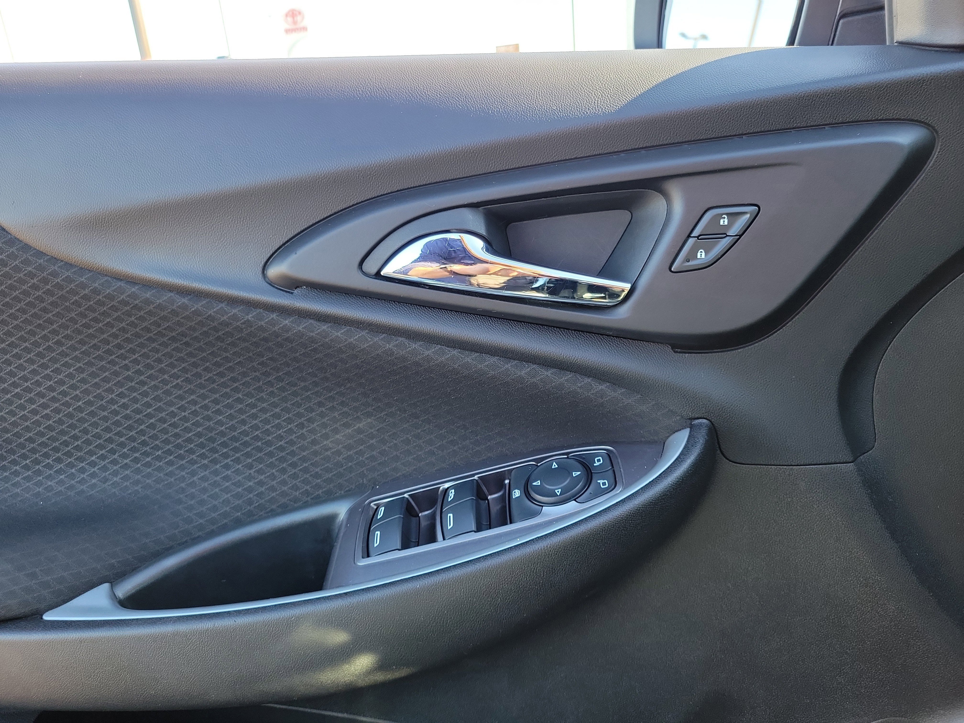 Used 2024 Chevrolet Malibu LT FWD image 17