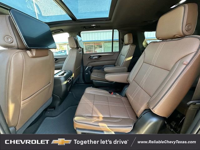 New 2026 Chevrolet Suburban High Country image 27