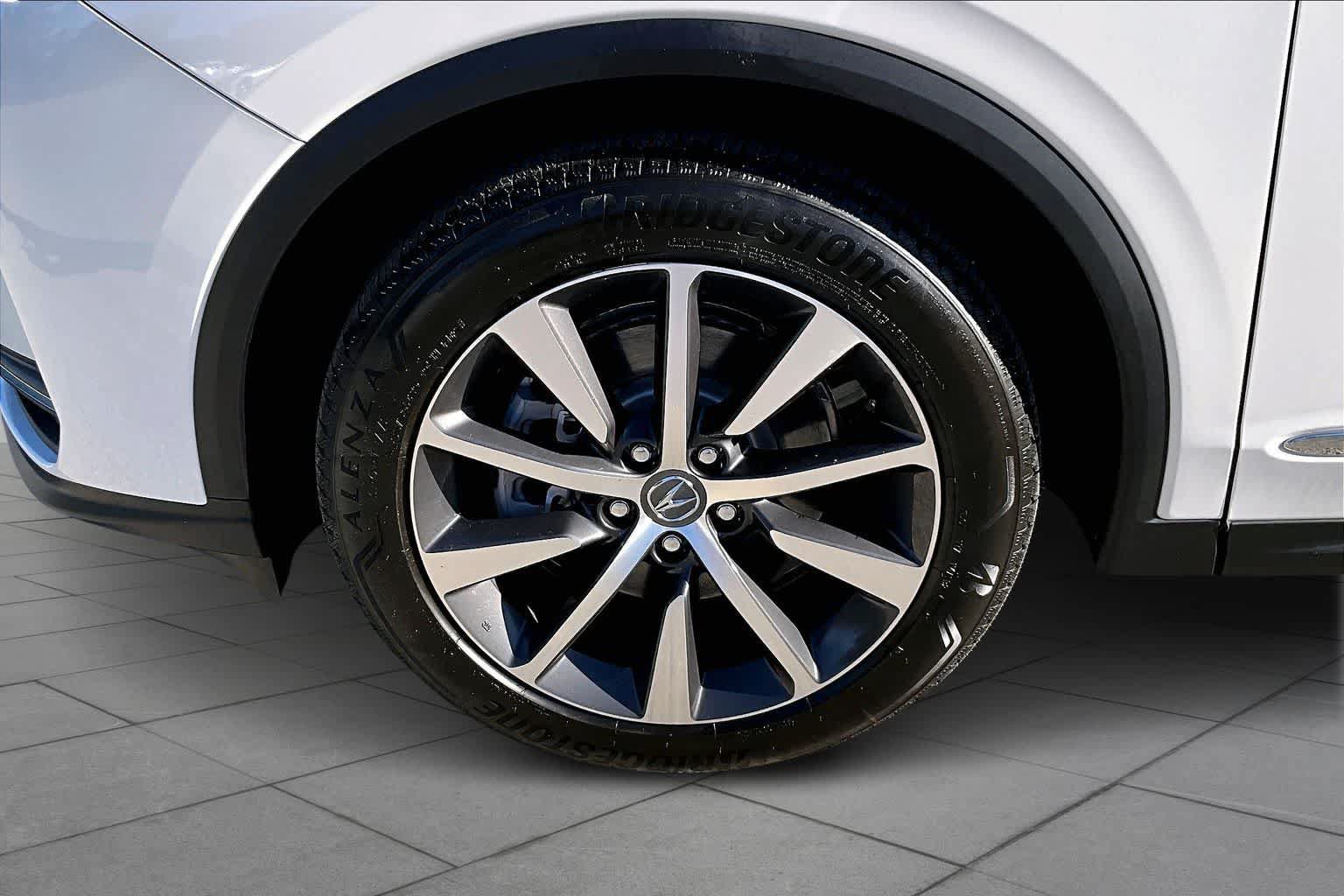 Certified 2026 Acura MDX w/ Technology Package FWD image 11